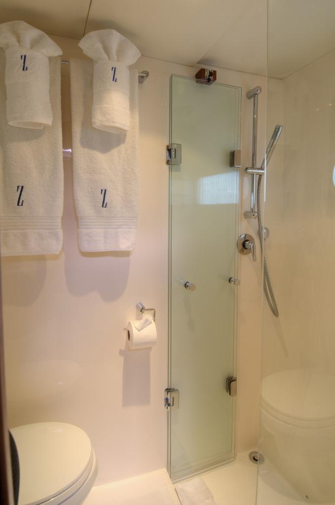 SY ZINGARA - Guest ensuite