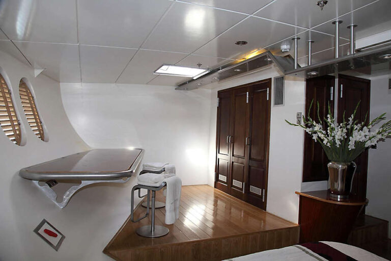 Interior  00004