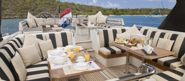 Alfresco Dining
