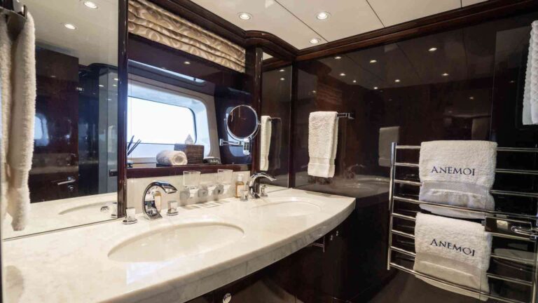 Master Ensuite