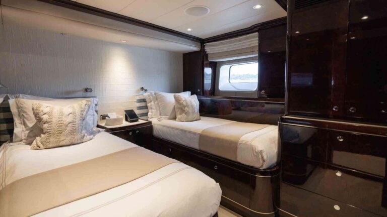 Twin Cabin