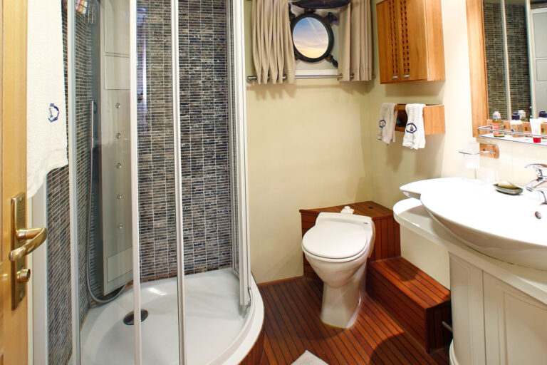 Ensuite