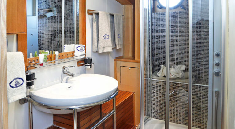 Ensuite