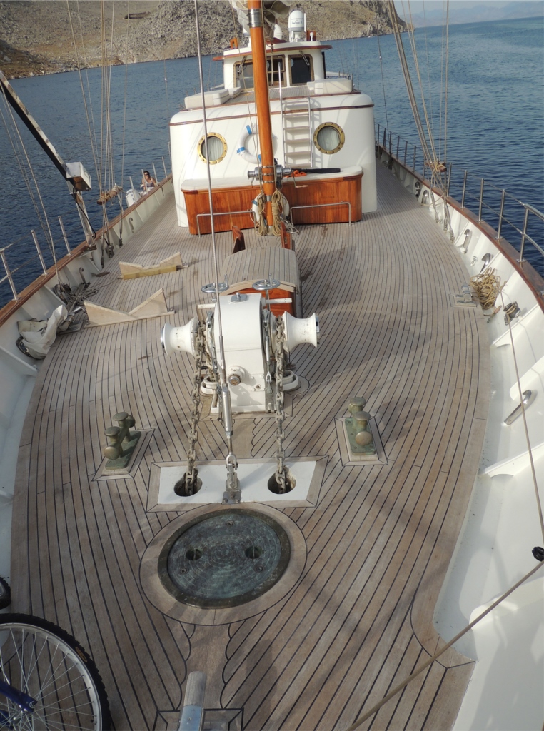 SYNOSTROMO - Foredeck 2