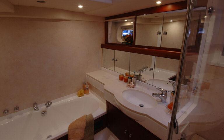 Master Ensuite