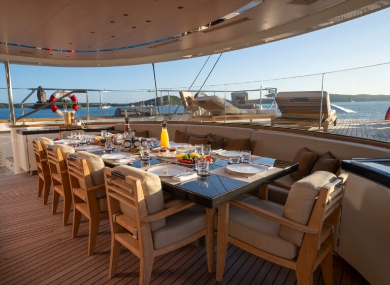 Opendeck Dining Area