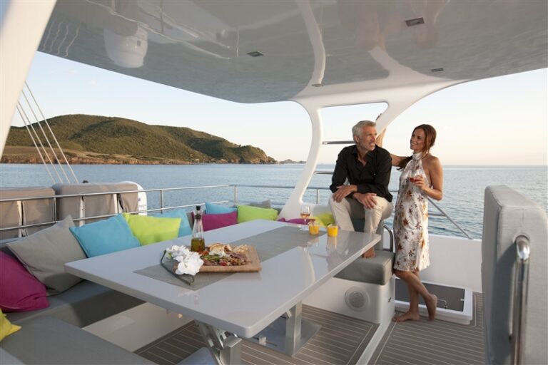 Sail Cat MAVERICK - Flybridge
