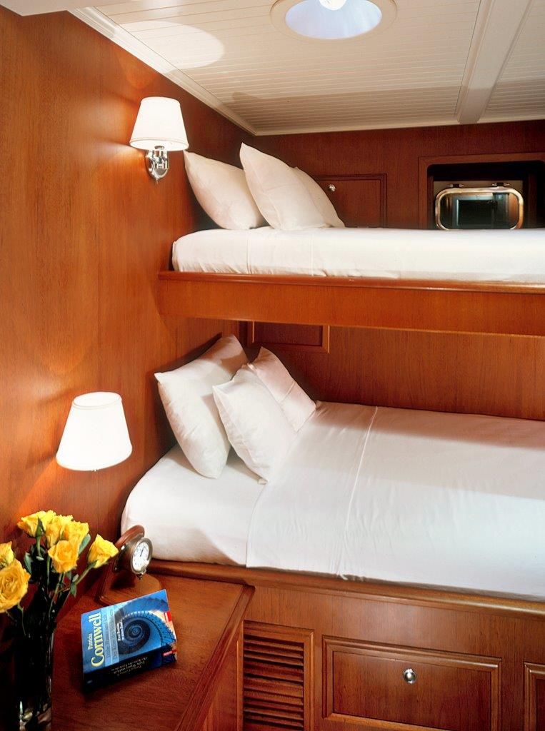 Sail Yacht DOLPHIN - Twin Cabin