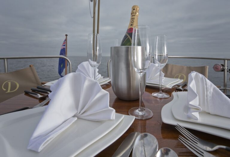 Sail Yacht DOMICIL - Al Fresco Dining