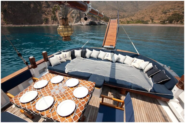 Sail Yacht ELEFTHERIA -  Al Fresco Dining