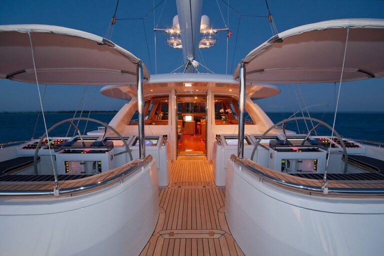 Sail Yacht HYPERION - Cockpit