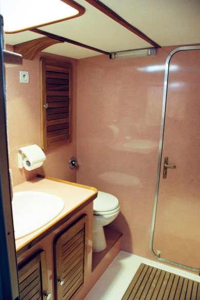Sail Yacht JAIPUR -  Bathroom