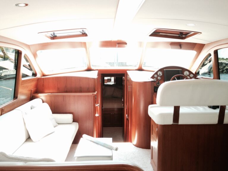Sail Yacht NORTHERN STAR - Upper Salon