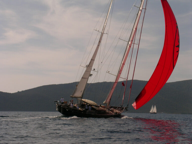Sail yacht ILIOS -  Cruising with Spinaker