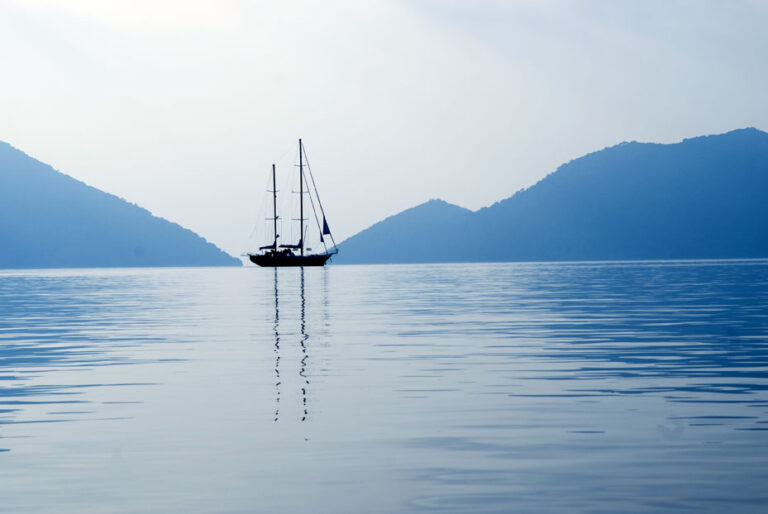 Sail yacht PAPA JOE - On Charter