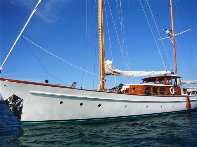 Sail yacht SEA DIAMOND - Port side