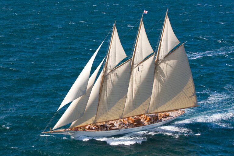 Sailing Yacht ADIX