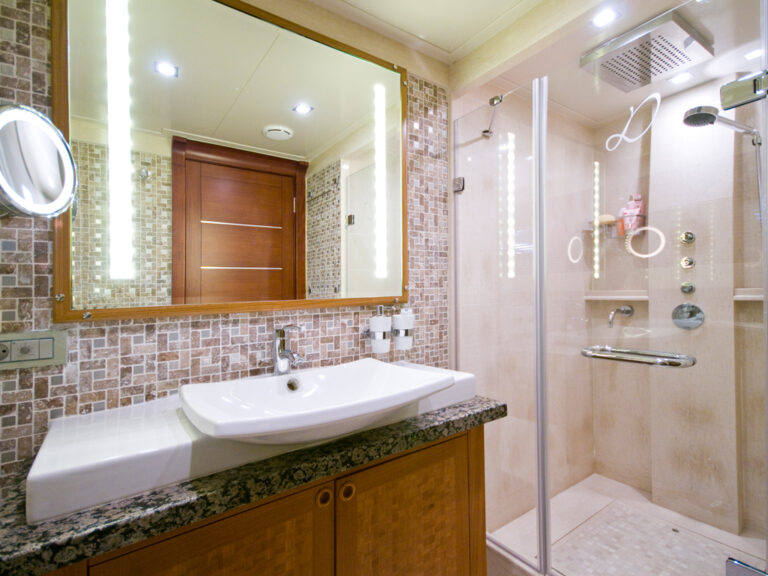 Sailing Yacht DAIMA - Ensuite