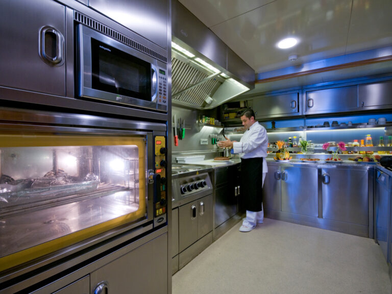 Sailing Yacht DAIMA - Galley