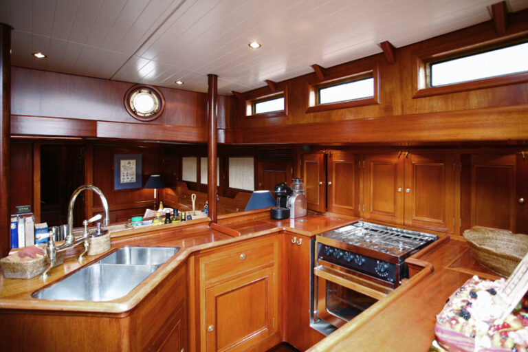Sailing Yacht KIM - Galley