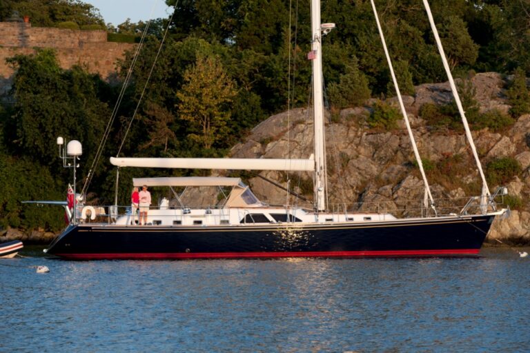 Sailing Yacht Magnetic Sky