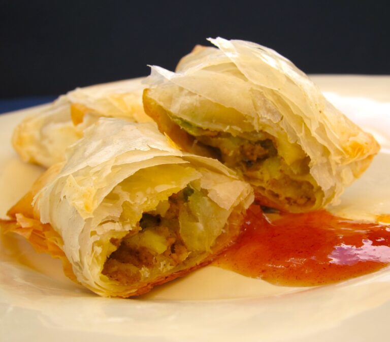 Sailing Yacht Magnetic Sky - Curried Beef Samosa