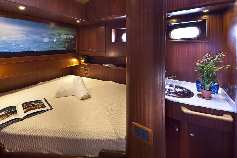 Sailing Yacht Myosotis -  VIP Cabin