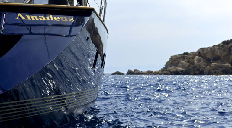 Sailing yacht AMADEUS - Detail