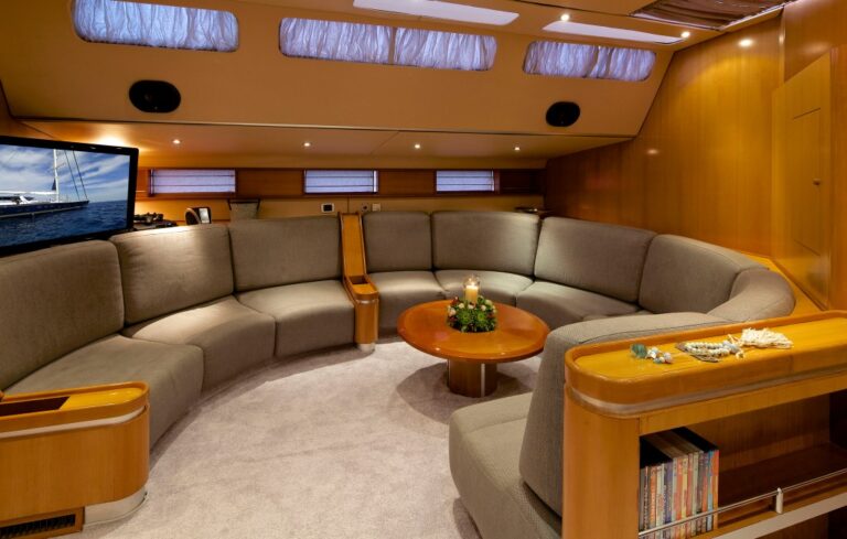 Sailing yacht AMADEUS - Salon