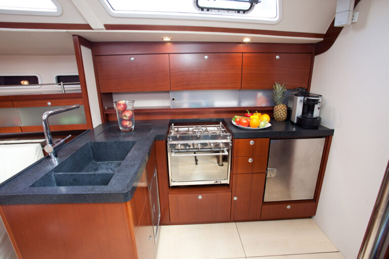 Sailing yacht MODUS VIVENDI -  Galley