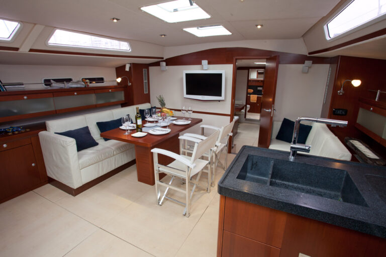 Sailing yacht MODUS VIVENDI -  Salon
