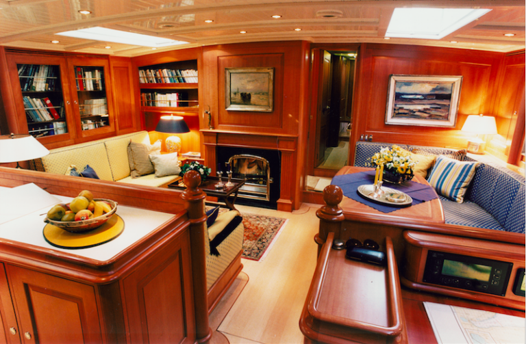 Sailing yacht MULLIGAN