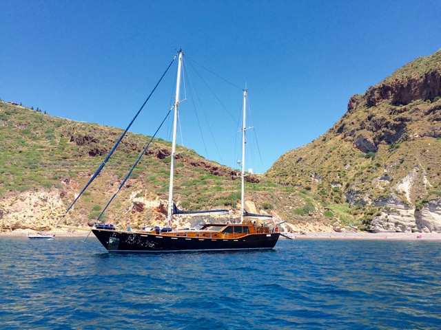 Sailing Yacht MONTECRISTO