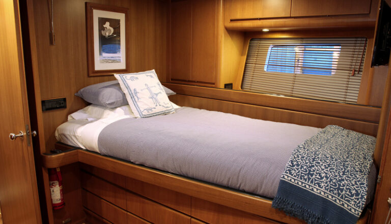 Sailing yacht Nariida - Cabin - Photo by Colls Design Studio