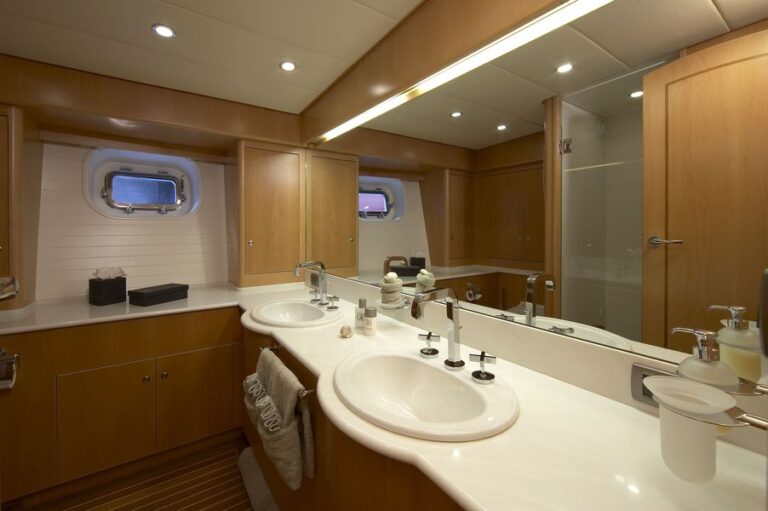 Sailing yacht Nephele -  Bathroom