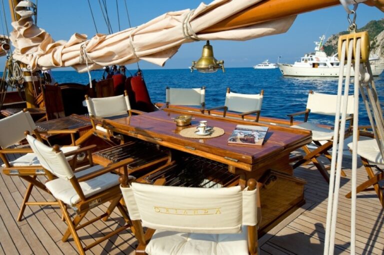 Sailing yacht Oriander - Al Fresco Dining