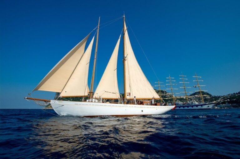 Sailing yacht Oriander - Sailing 2