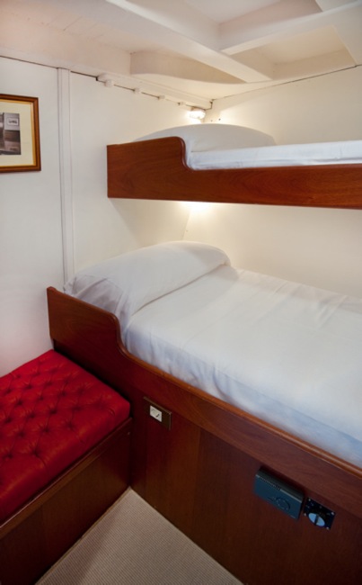 Sailing yacht Oriander - Twin Cabin 2
