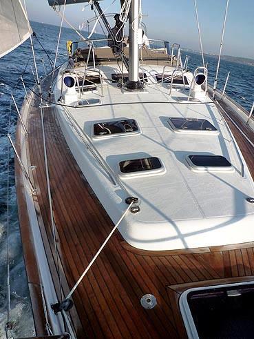 Sailing yacht POINT 02 -  Foredeck