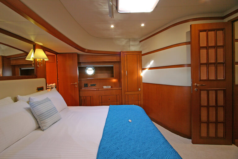 Sailing yacht TANGO CHARLIE - Guest Cabin 2