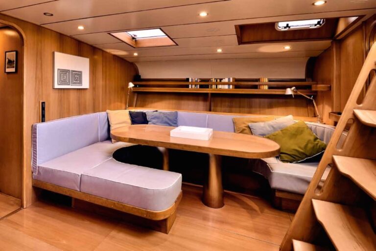 Sailing yacht TESS - Salon