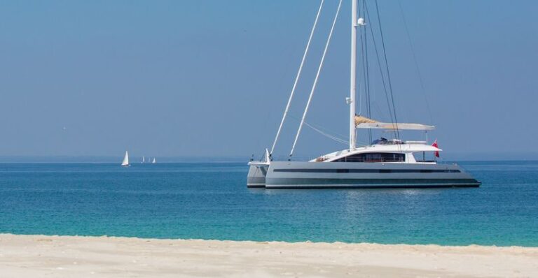 Sailing yacht WindQuest - side view