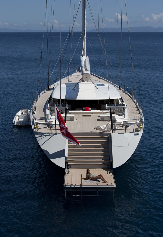 Sailing yacht Zefira Aft View