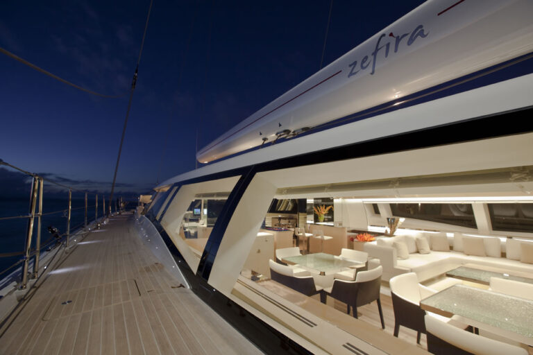 Sailing yacht Zefira Looking In 2