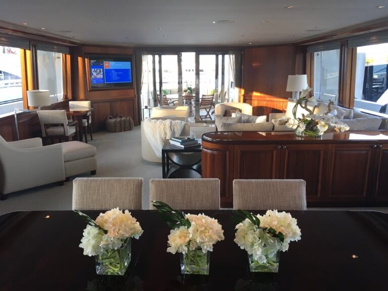 Salon And Dining View Aft