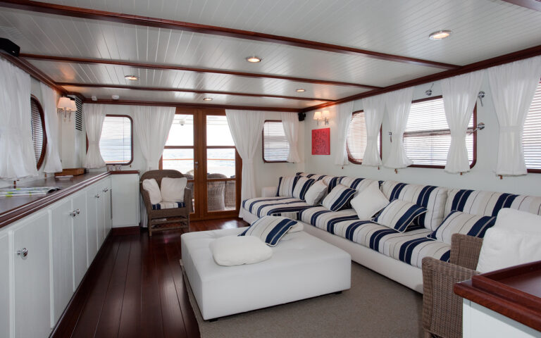 Salon View Aft