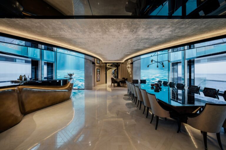 Salon With Bar Area