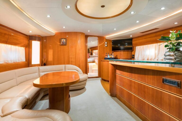 Salon With Bar