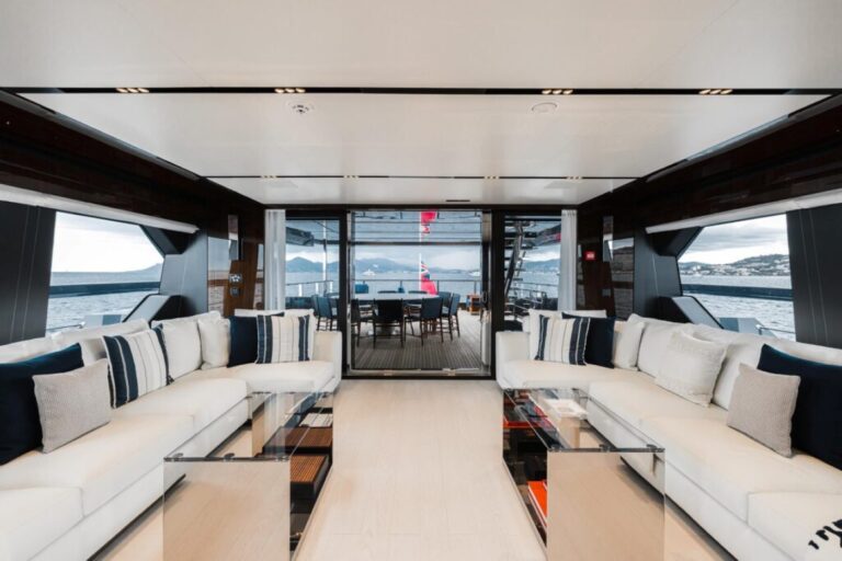 Salon With Dining Area