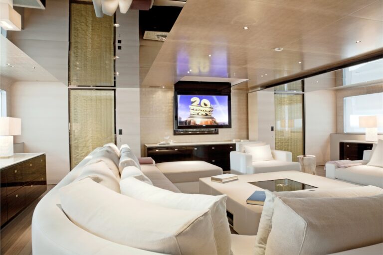 Salon With Entertainment